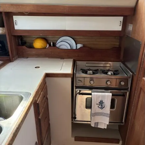 Photo 8 of 1987 Catalina 34