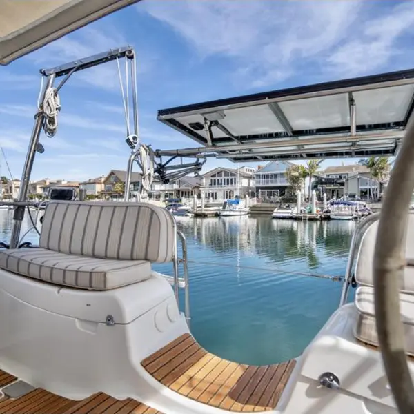 Photo 2 of 2006 Jeanneau 42 Deck Salon