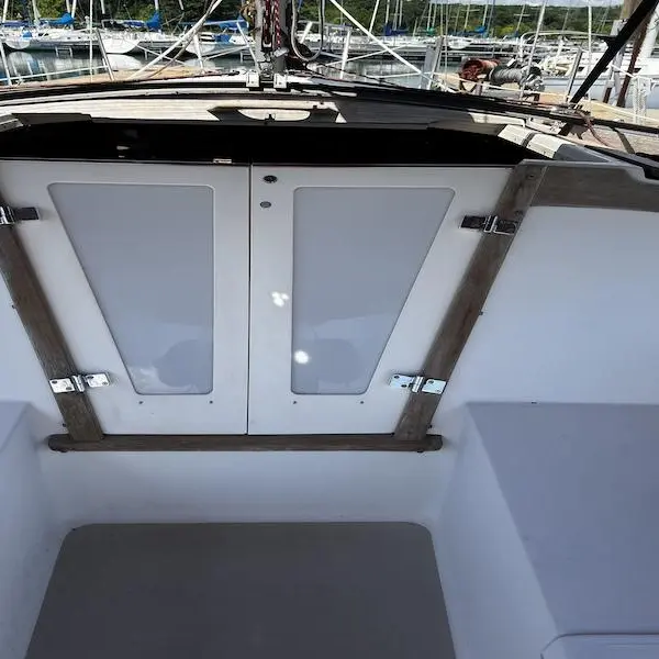 Photo 8 of 1982 Catalina 30