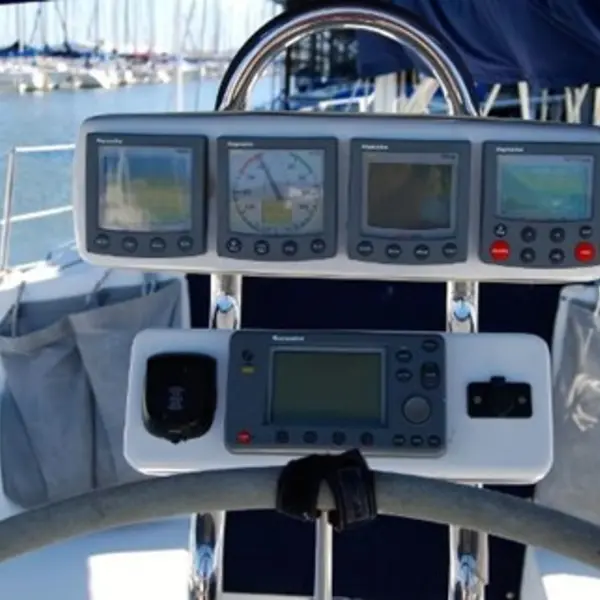 Photo 5 of 2004 Catalina 320