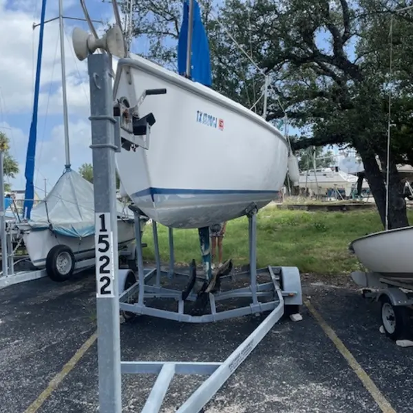Photo 7 of 1997 Capri 22 Fin Keel