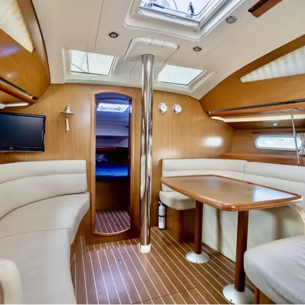 Photo 3 of 2006 Jeanneau 42 Deck Salon