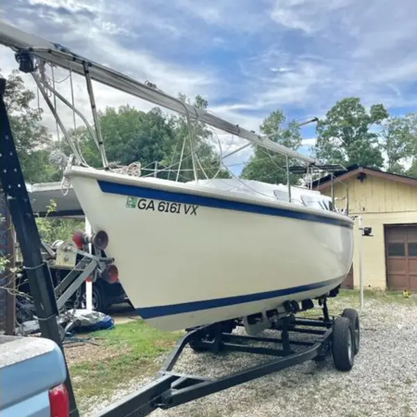 Photo 8 of 1979 Catalina 25 Tall Mast Hull 1218