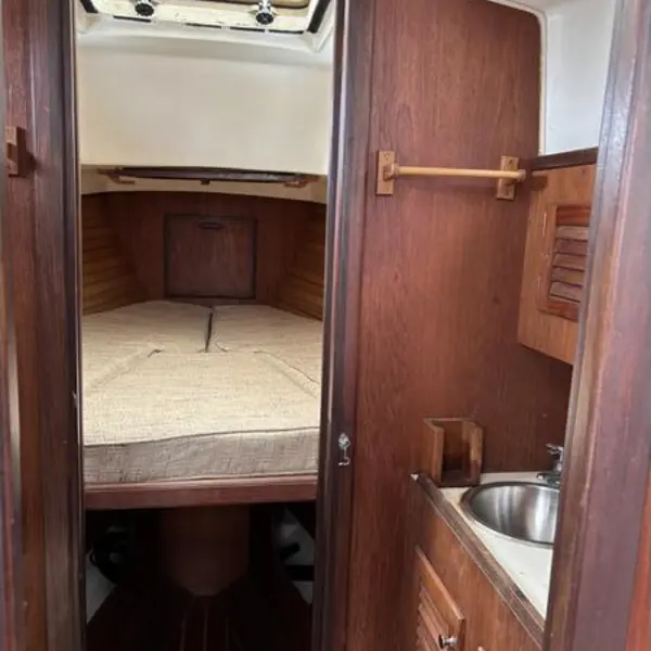 Photo 3 of 1980 cape dory 28