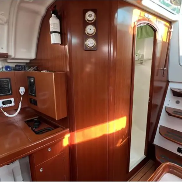 Photo 8 of 2007 Beneteau 343