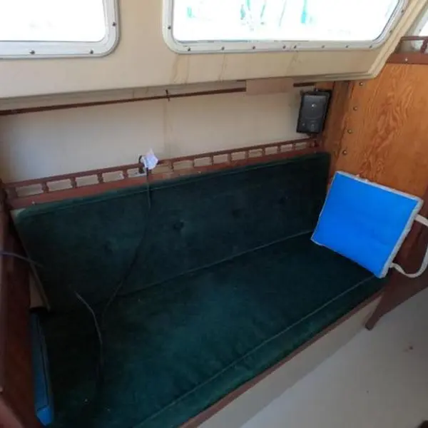 Photo 10 of 1983 Catalina 27