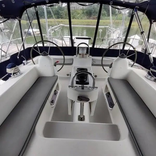 Photo 3 of 2005 Catalina 400 MKII
