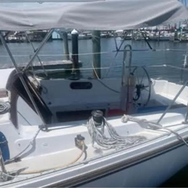 Photo 3 of 1980 Catalina 30 Standard Rig