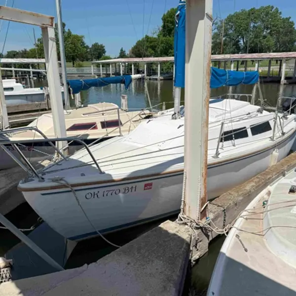 Photo 1 of 1987 Catalina 22