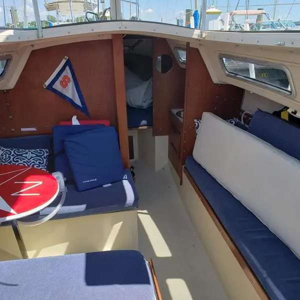 Photo 7 of 1983 Catalina 25