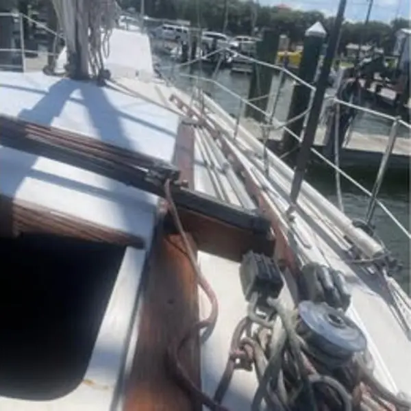 Photo 4 of 1980 Catalina 30 Standard Rig