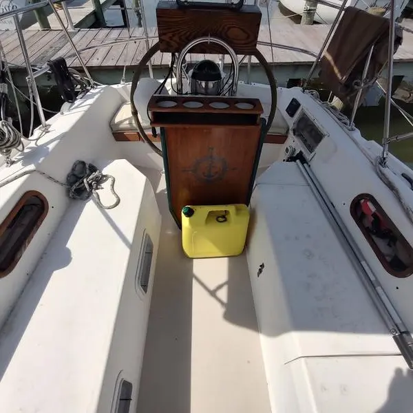 Photo 9 of 1986 Catalina C-34