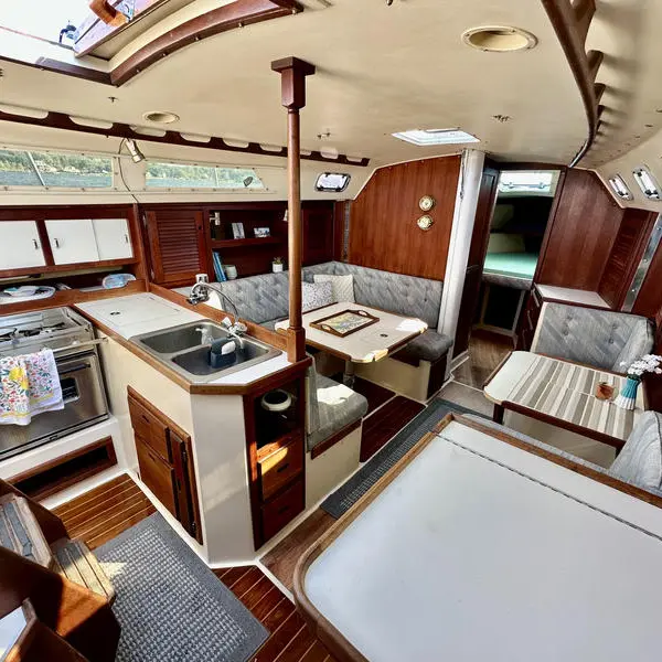 Photo 2 of 1990 Catalina 36