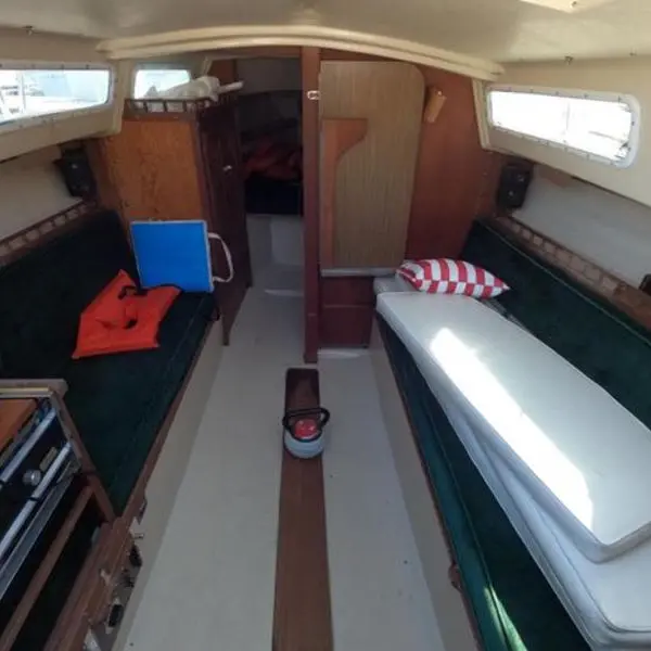 Photo 6 of 1983 Catalina 27
