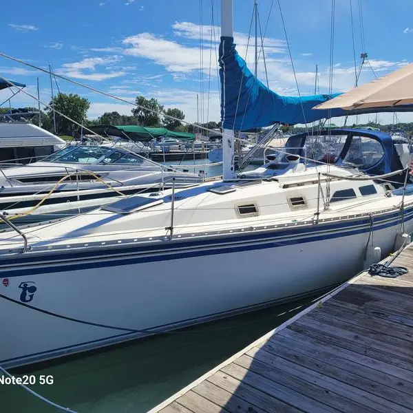 Photo 1 of 1986 Hunter 34