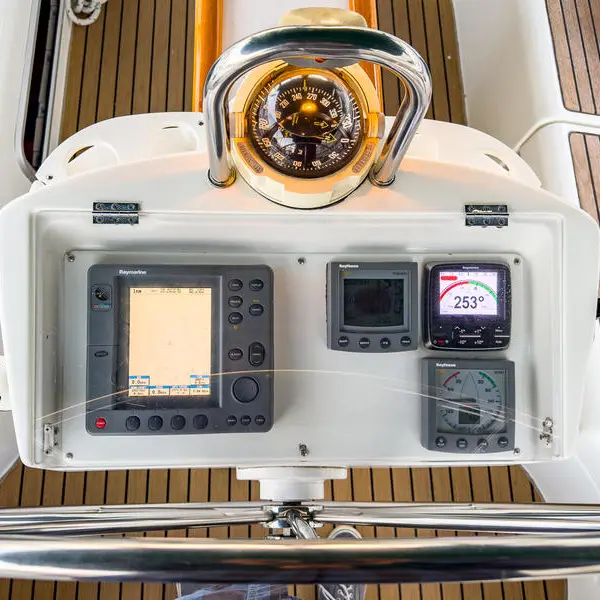 Photo 7 of 2001 Beneteau Oceanis 381