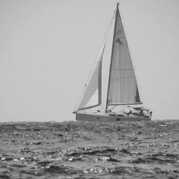 Photo 2 of 2001 beneteau 411