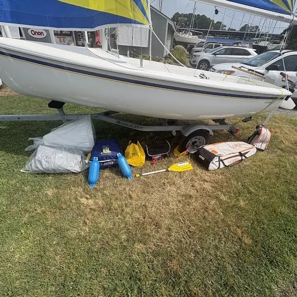 Photo 7 of 2023 Catalina 14.2
