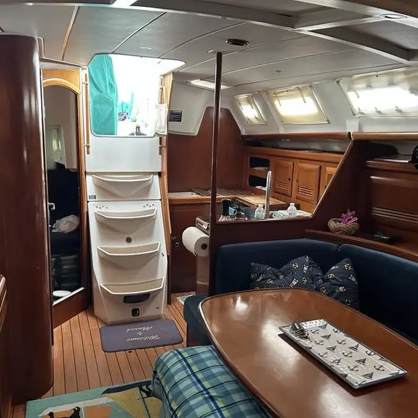 Photo 4 of 2005 Beneteau Oceanis 393