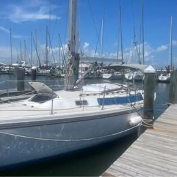 Photo 9 of 1980 Catalina 30 Standard Rig