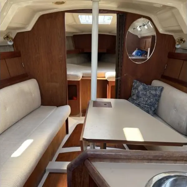 Photo of 1988 Hunter 30t