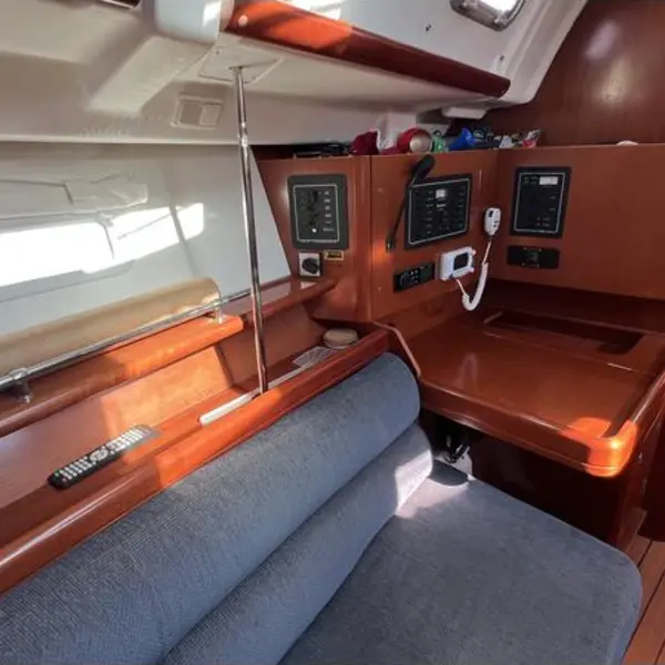 Photo 4 of 2007 Beneteau 343