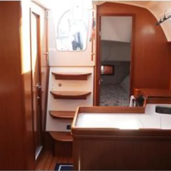 Photo 7 of 2008 Beneteau 343