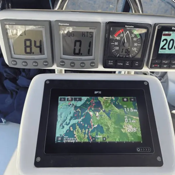 Photo 3 of 2006 Catalina 310