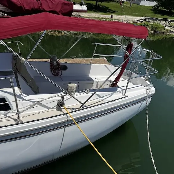 Photo 3 of 1982 Catalina 30