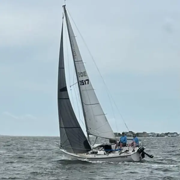 Photo 2 of 1981 Catalina Capri 25