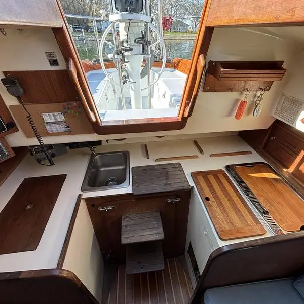 Photo 6 of 1980 cape dory 28