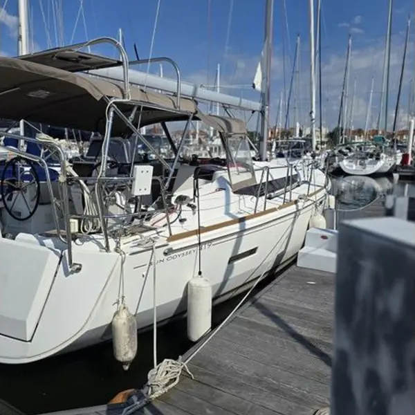 Photo 9 of 2016 Jeanneau Jeanneau Sun Odyssey 419