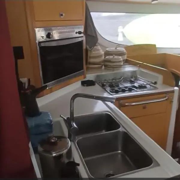 Photo 10 of 2009 Fountaine Pajot Lipari 41