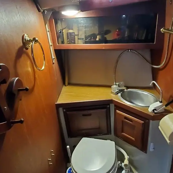 Photo 5 of 1980 Catalina 30