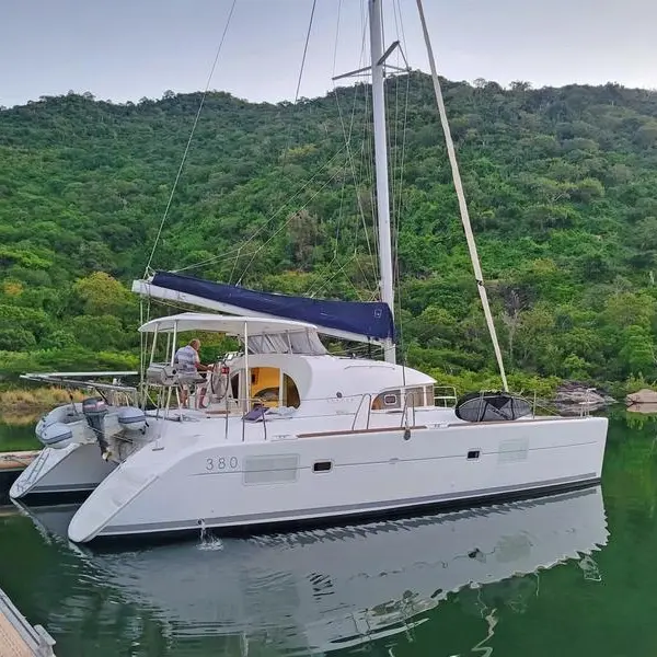 2016 Lagoon 380 cover photo