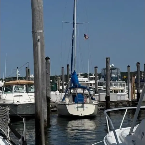 Photo 1 of 1984 O'Day Auxillary sail