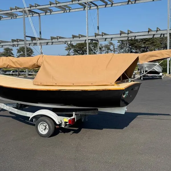 Photo 2 of 2004 Howard Boats 12.5