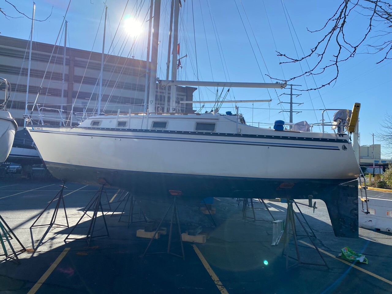 1980-hunter-cherubini-for-sale-sailboat-guide
